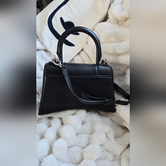 Authentic Balenciaga Hourglass Leather Bag - Picture 6 of 12